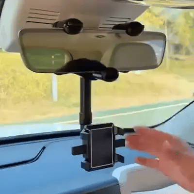Así se engancha al retrovisor